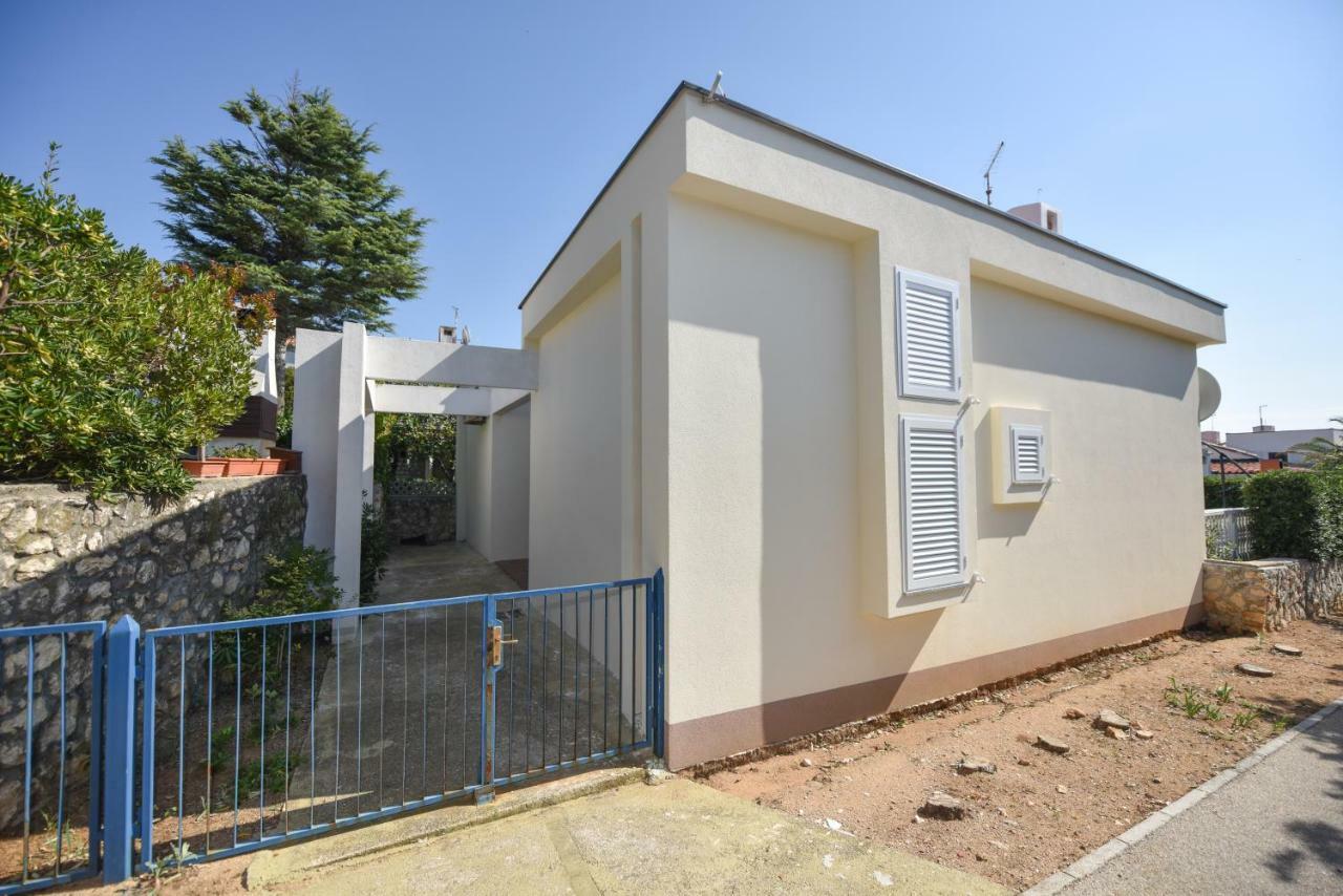 Apartment Tinateo, Gajac Novalja Exterior foto